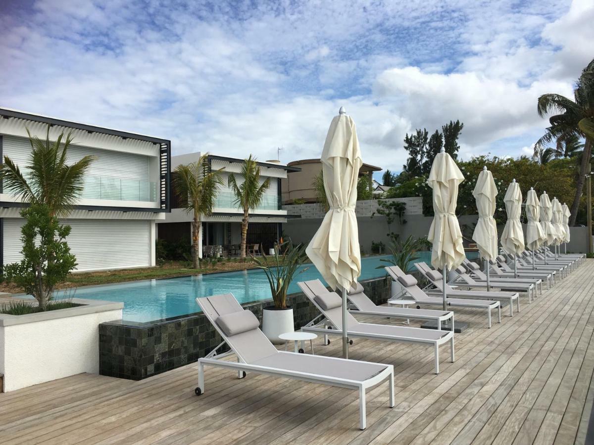 Obiches Luxury Beachfront Apartment Trou-Aux-Biches Esterno foto