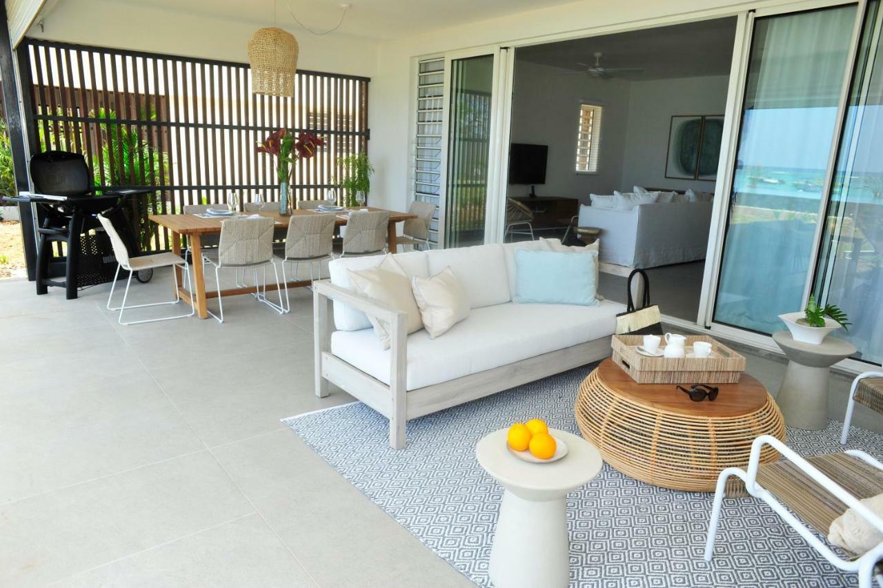 Obiches Luxury Beachfront Apartment Trou-Aux-Biches Esterno foto