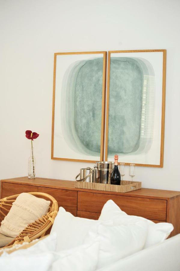 Obiches Luxury Beachfront Apartment Trou-Aux-Biches Esterno foto